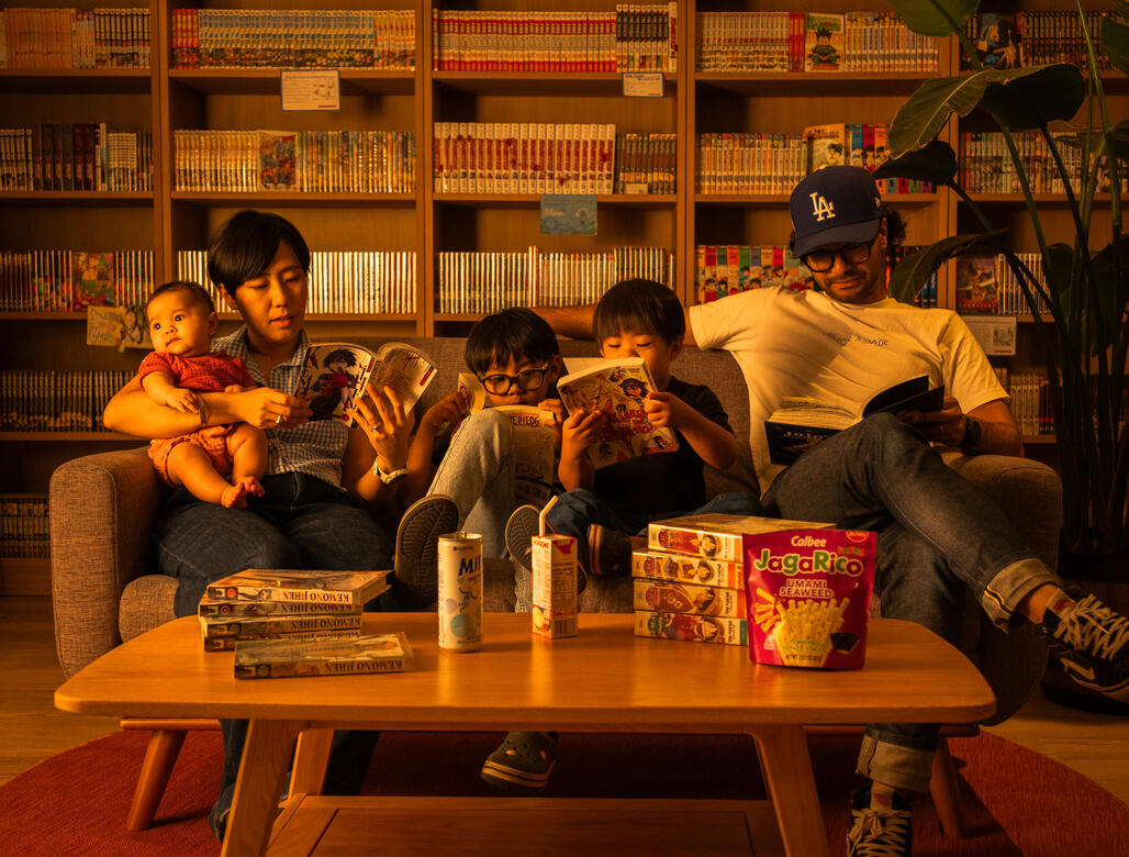 Dee Kei with Family